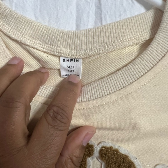 3/$15 SHEIN Street Cool Kids Holiday Girl Bear Sweatshirt - Size 10Y - Picture 5 of 5
